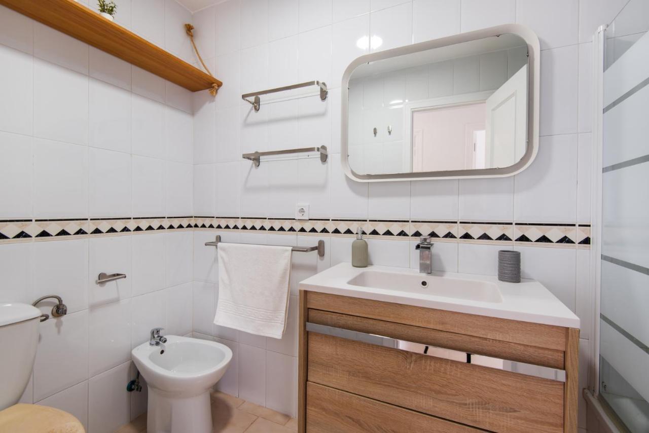 The 2Nd Corner: Central Apartment Ideal For Groups Málaga Kültér fotó