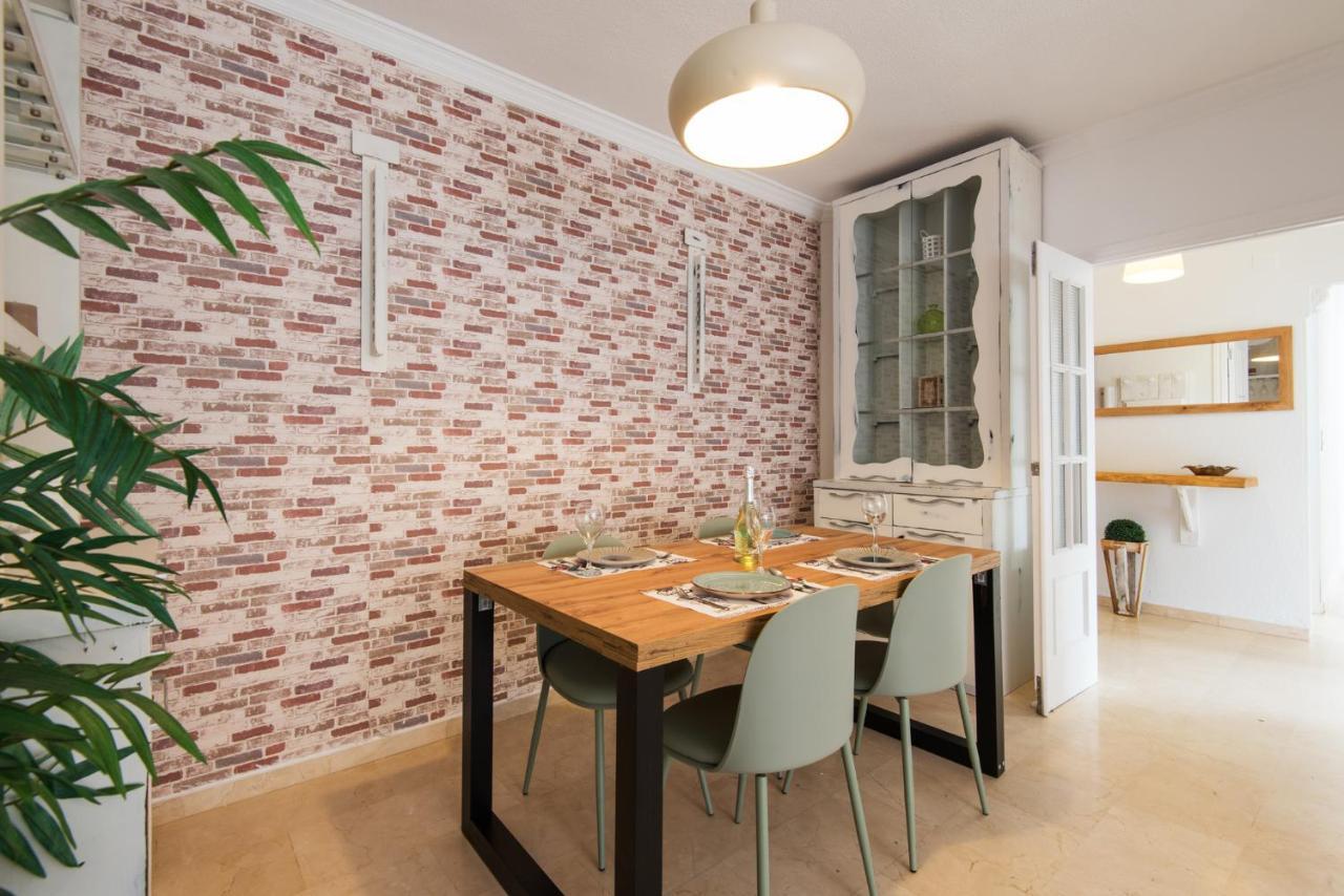 The 2Nd Corner: Central Apartment Ideal For Groups Málaga Kültér fotó